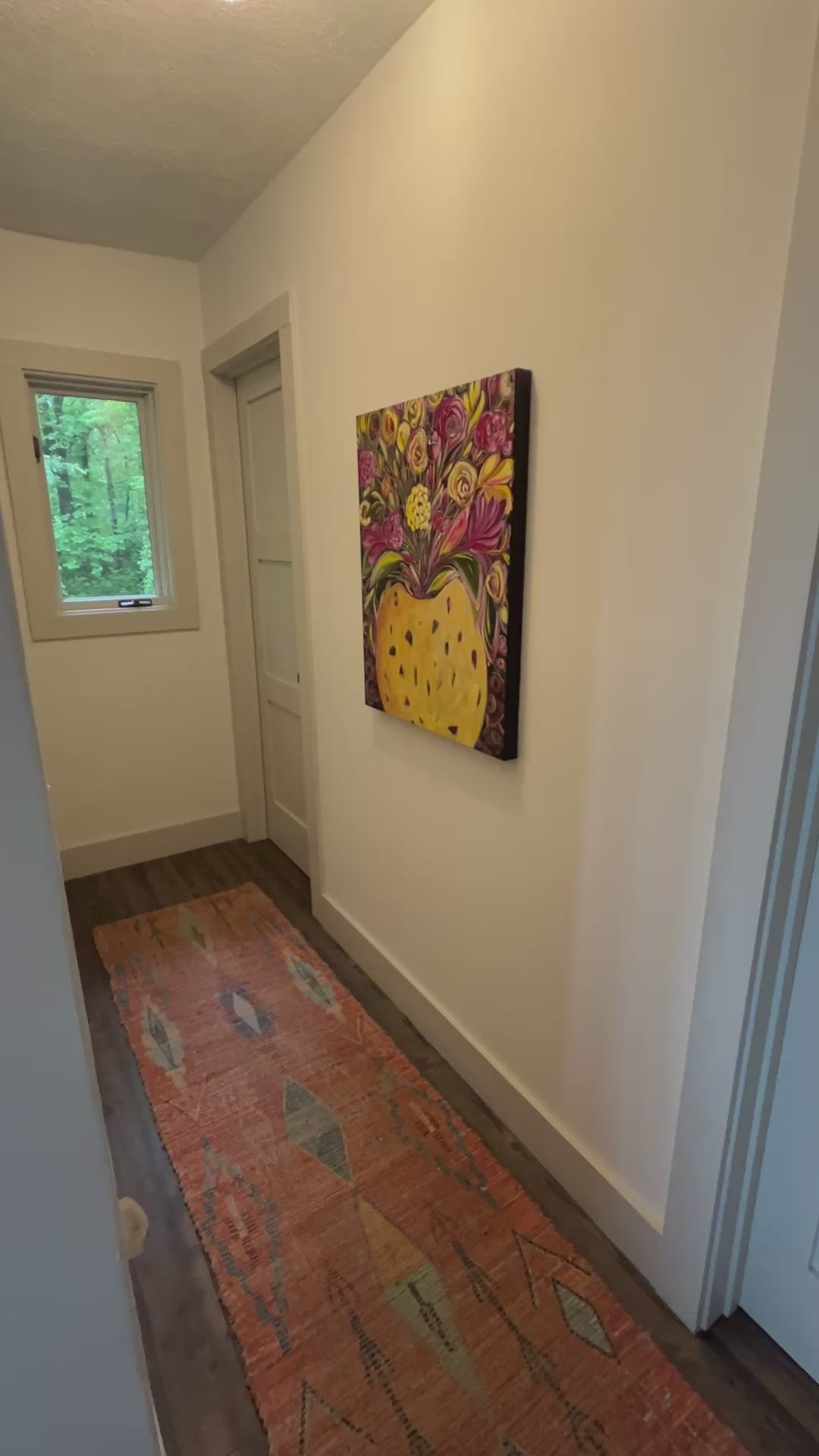 Magenta Bouquet in Gourd 24x30